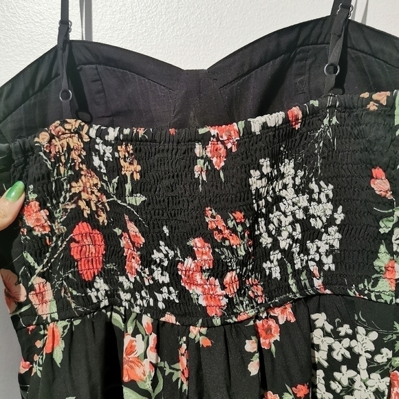 BAND of gypsies small floral bustier romper - Picture 6 of 10